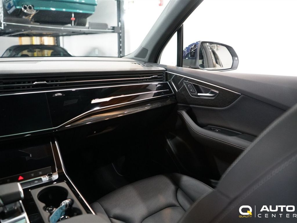 2025 Audi Q7 Premium Plus 55 TFSI quattro - 23021440 - 19