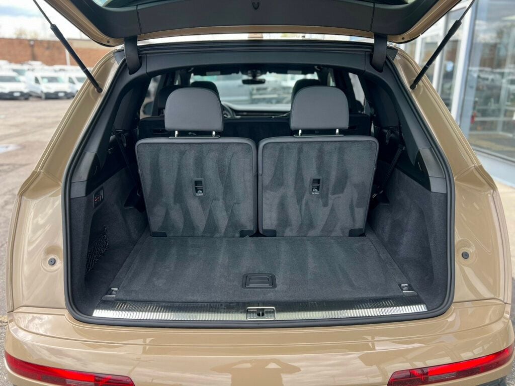 2025 Audi Q7 Premium Plus 55 TFSI quattro - 23020731 - 7