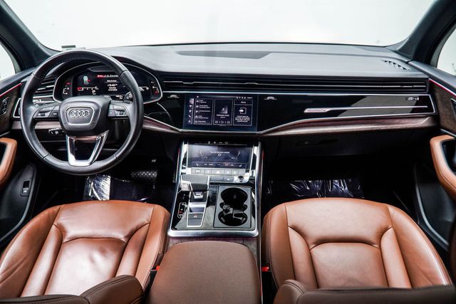 2025 Audi Q7 55 Premium Plus quattro Tiptronic's photo