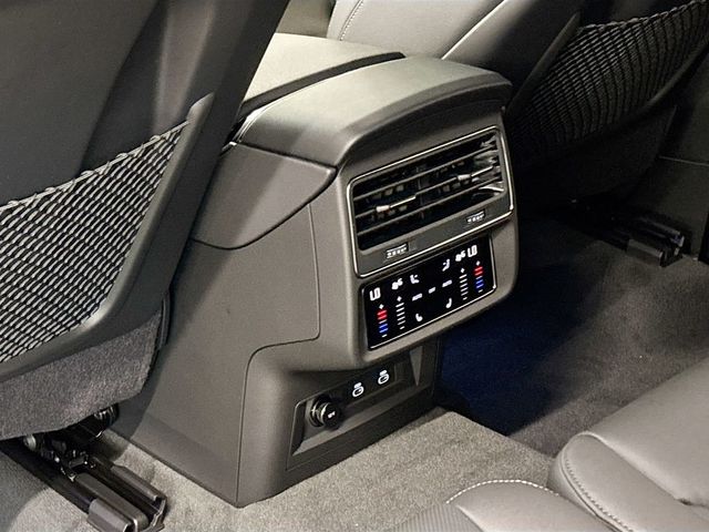 2025 Audi Q7 Premium Plus 55 TFSI quattro - 23032921 - 16