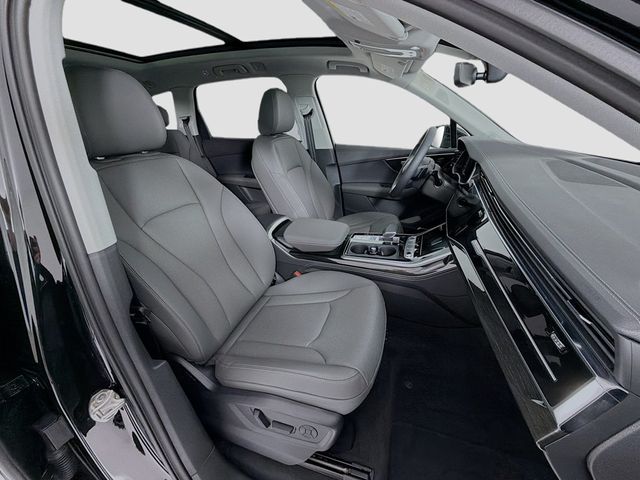 2025 Audi Q7 Premium Plus 55 TFSI quattro - 23016995 - 31