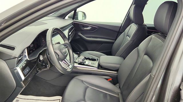 2025 Audi Q7 Premium Plus 55 TFSI quattro - 23023909 - 19