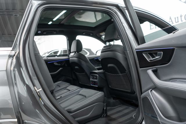 2025 Audi Q7 Prestige 55 TFSI quattro - 23082005 - 11