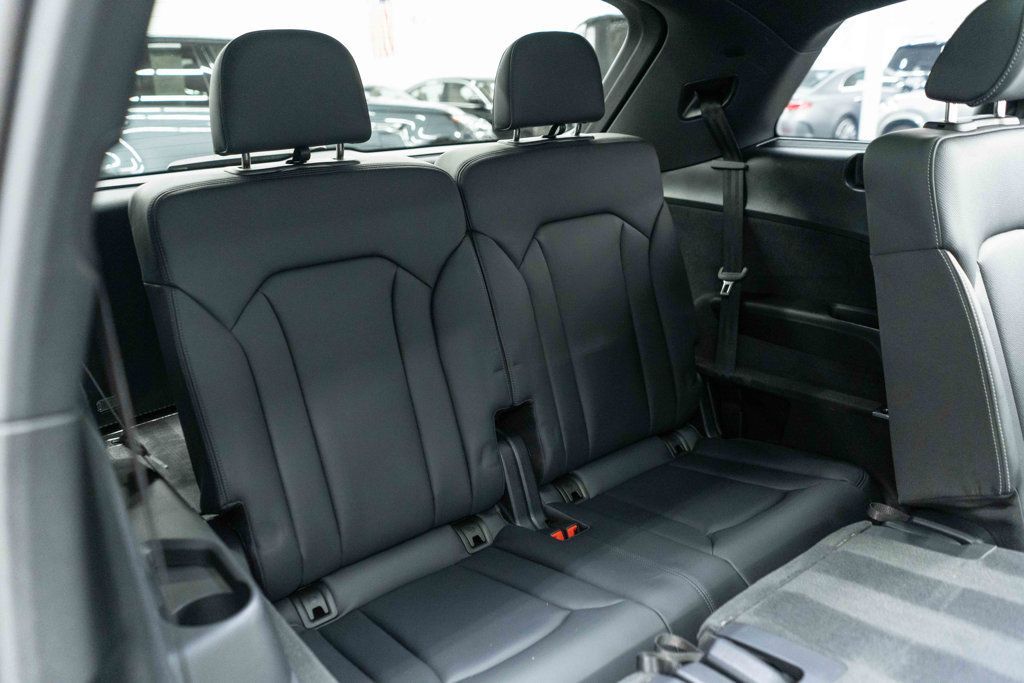 Audi Q7 photo 16