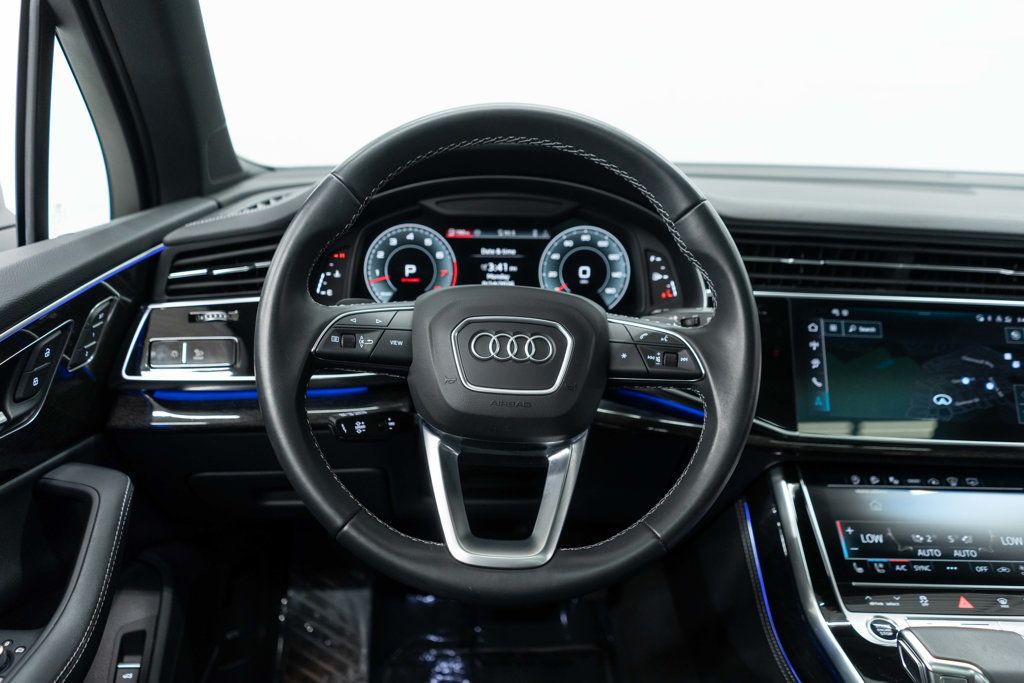 Audi Q7 photo 19