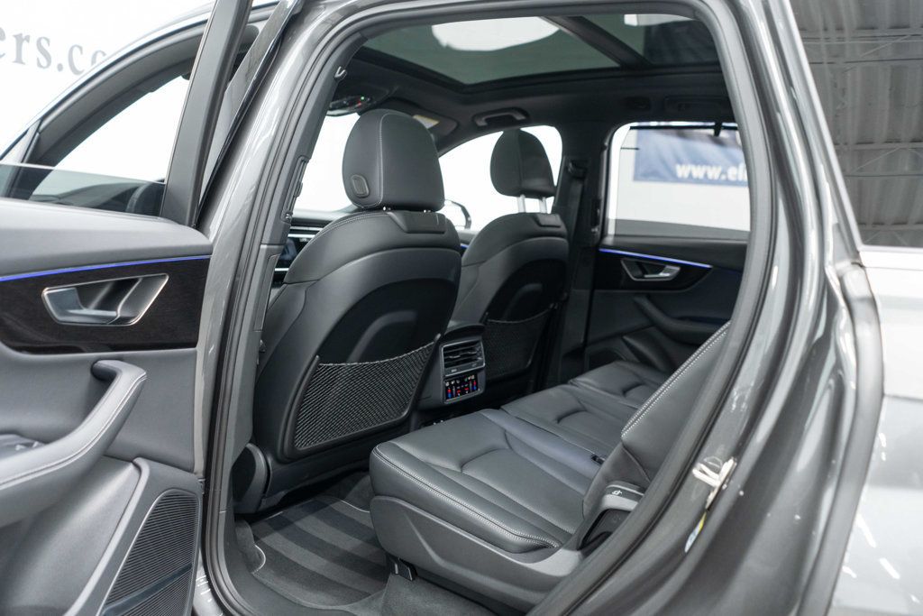 Audi Q7 photo 35
