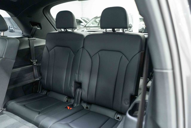 2025 Audi Q7 Prestige 55 TFSI quattro - 23082005 - 36