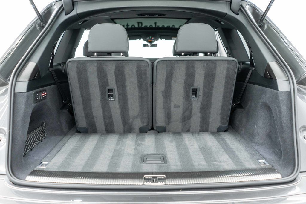 Audi Q7 photo 38