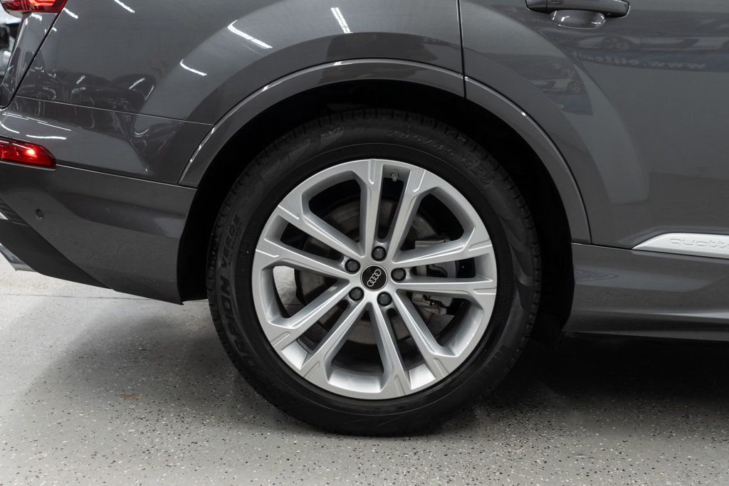 Audi Q7 photo 43