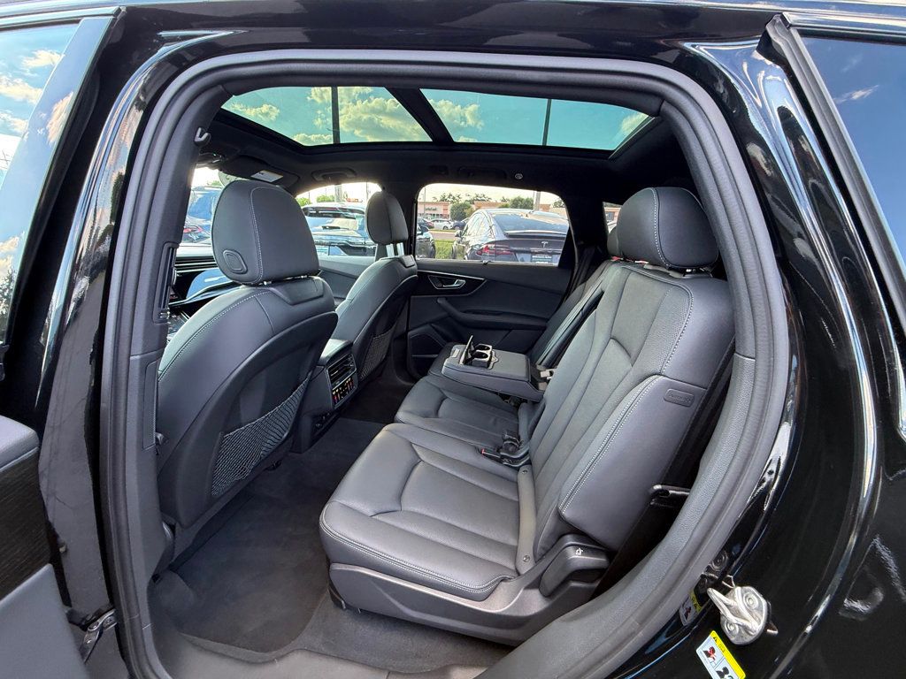 2025 Audi Q7 *Q7 PREMIUM PLUS55 AWD**EXECUTIVE PACKAGE**BLACK OPTIC PACKAGE** - 23021791 - 23