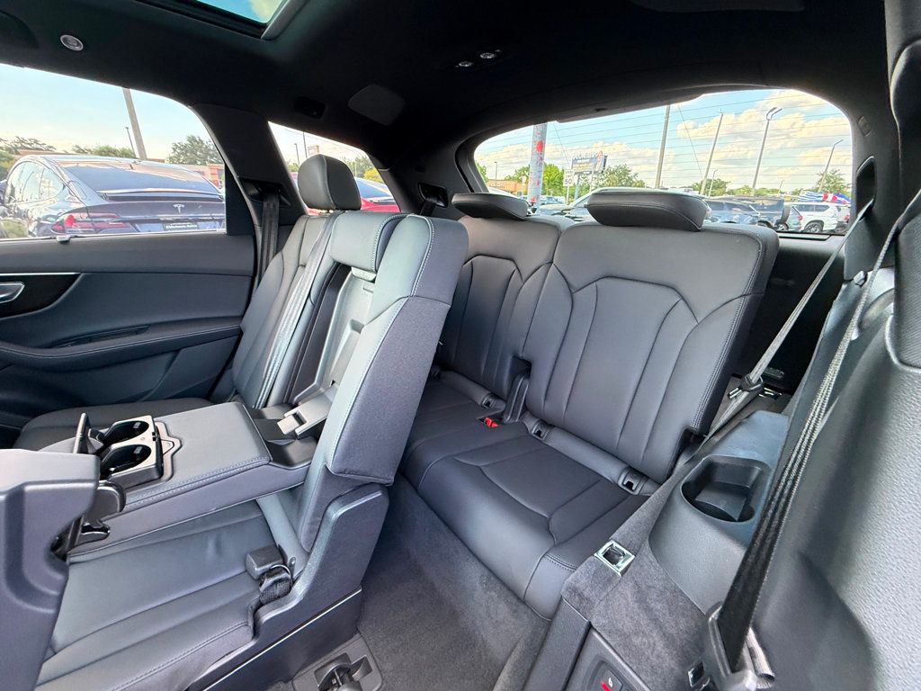2025 Audi Q7 *Q7 PREMIUM PLUS55 AWD**EXECUTIVE PACKAGE**BLACK OPTIC PACKAGE** - 23021791 - 25