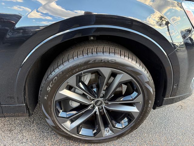 2025 Audi Q7 *Q7 PREMIUM PLUS55 AWD**EXECUTIVE PACKAGE**BLACK OPTIC PACKAGE** - 23021791 - 45