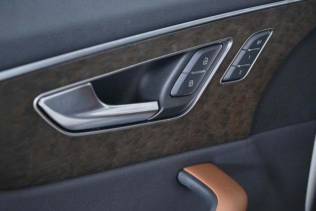 2025 Audi Q8 55 Premium - 22954799 - 21