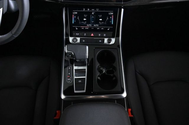 2025 Audi Q8 55 Premium - 23021830 - 13