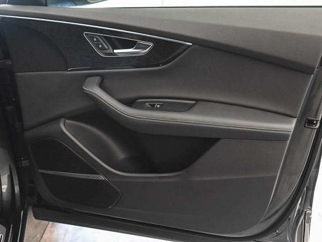 2025 Audi Q8 55 Premium Plus - 23055719 - 10
