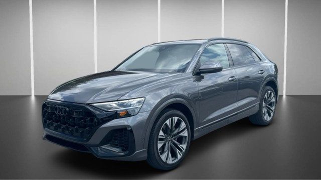 2025 Audi Q8 Premium Plus 55 TFSI quattro - 23072831 - 12
