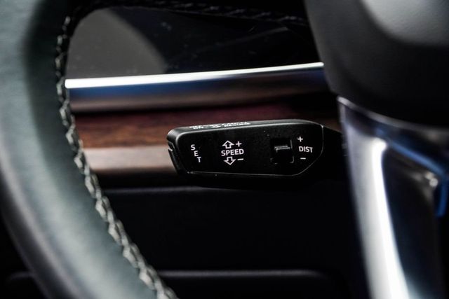 2025 Audi Q8 Premium Plus 55 TFSI quattro - 23001864 - 29