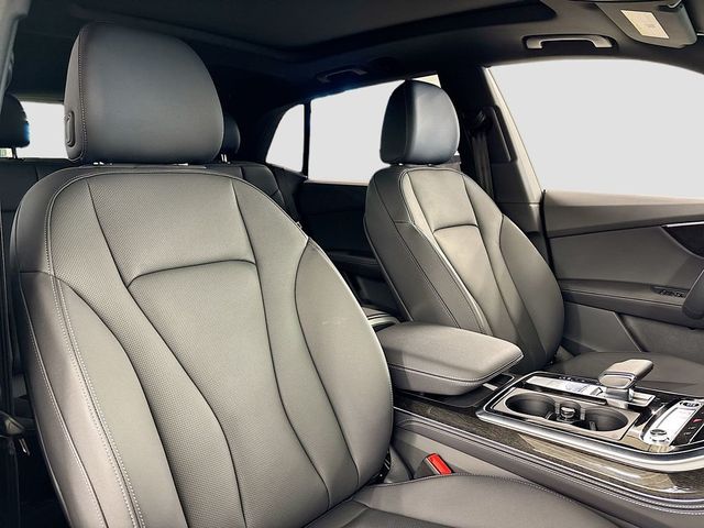 2025 Audi Q8 Premium Plus 55 TFSI quattro - 23034845 - 14