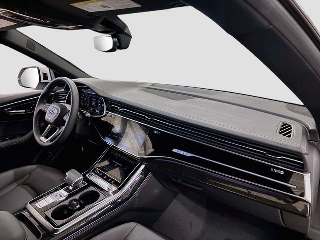 2025 Audi Q8 Premium Plus 55 TFSI quattro - 23058007 - 17