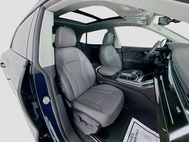 2025 Audi Q8 Premium Plus 55 TFSI quattro - 22995914 - 30