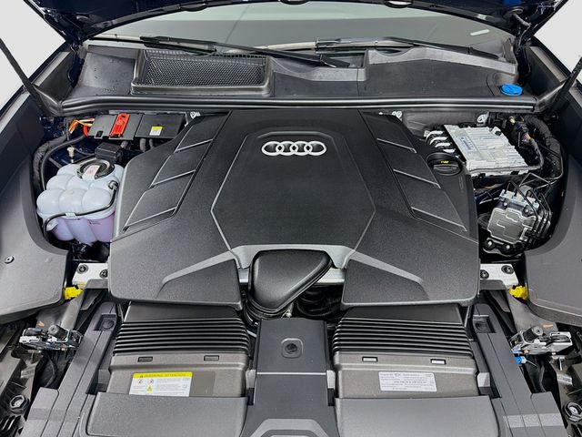 2025 Audi Q8 Premium Plus 55 TFSI quattro - 22995914 - 32