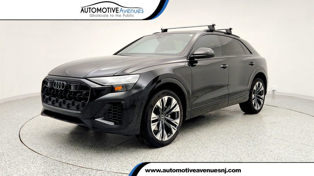 2025 Audi Q8 Premium Plus 55 TFSI quattro with Black Optic Package - 22972018 | Video 1