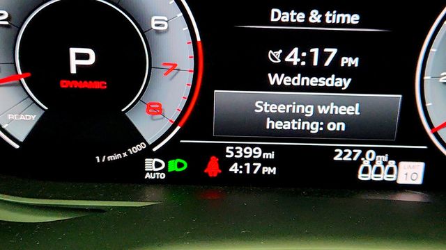 2025 Audi Q8 Premium Plus 55 TFSI quattro with Black Optic Package - 22972018 - 14