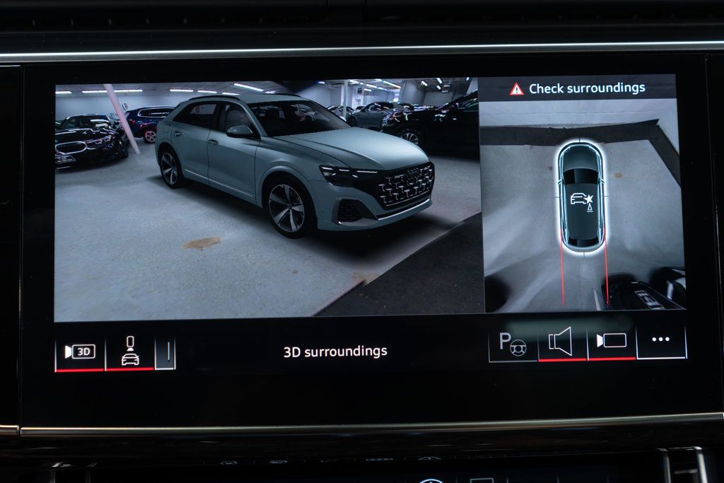 2025 Audi Q8 Prestige 55 photo 24