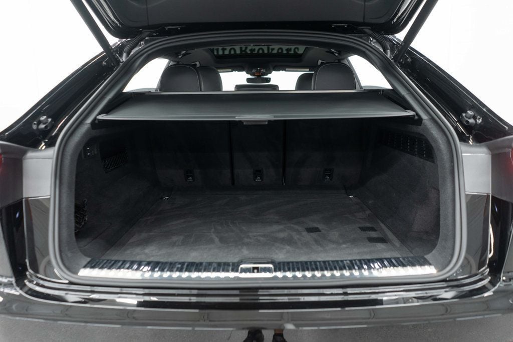 2025 Audi Q8 Prestige 55 photo 29