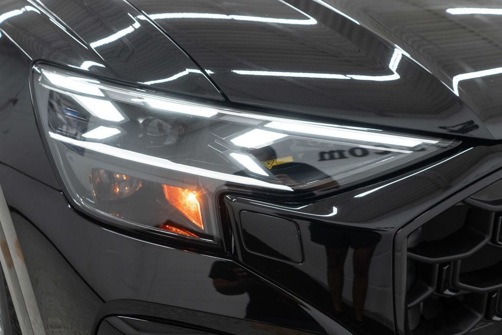 2025 Audi Q8 Prestige 55 photo 40
