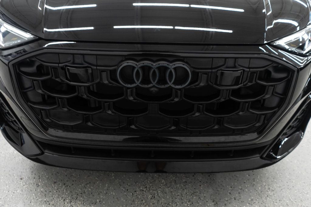 2025 Audi Q8 Prestige 55 photo 41