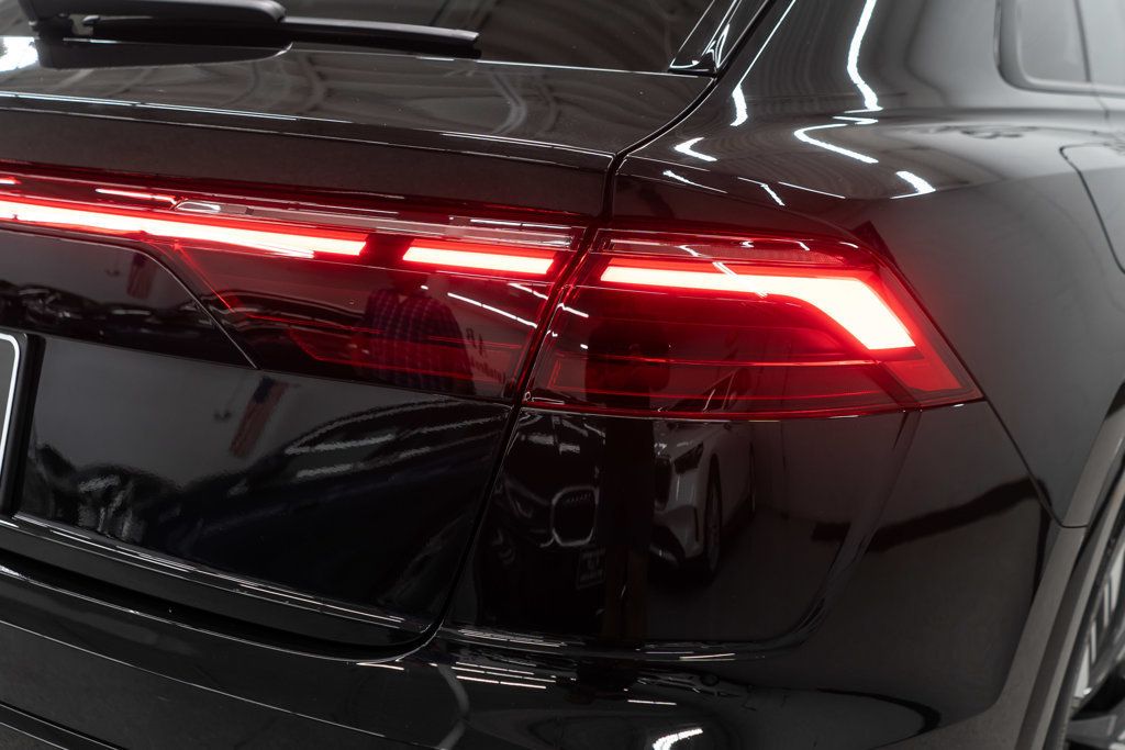 2025 Audi Q8 Prestige 55 photo 45