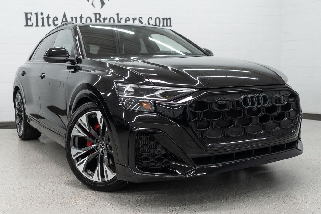 2025 Audi Q8 Prestige 55 photo 7