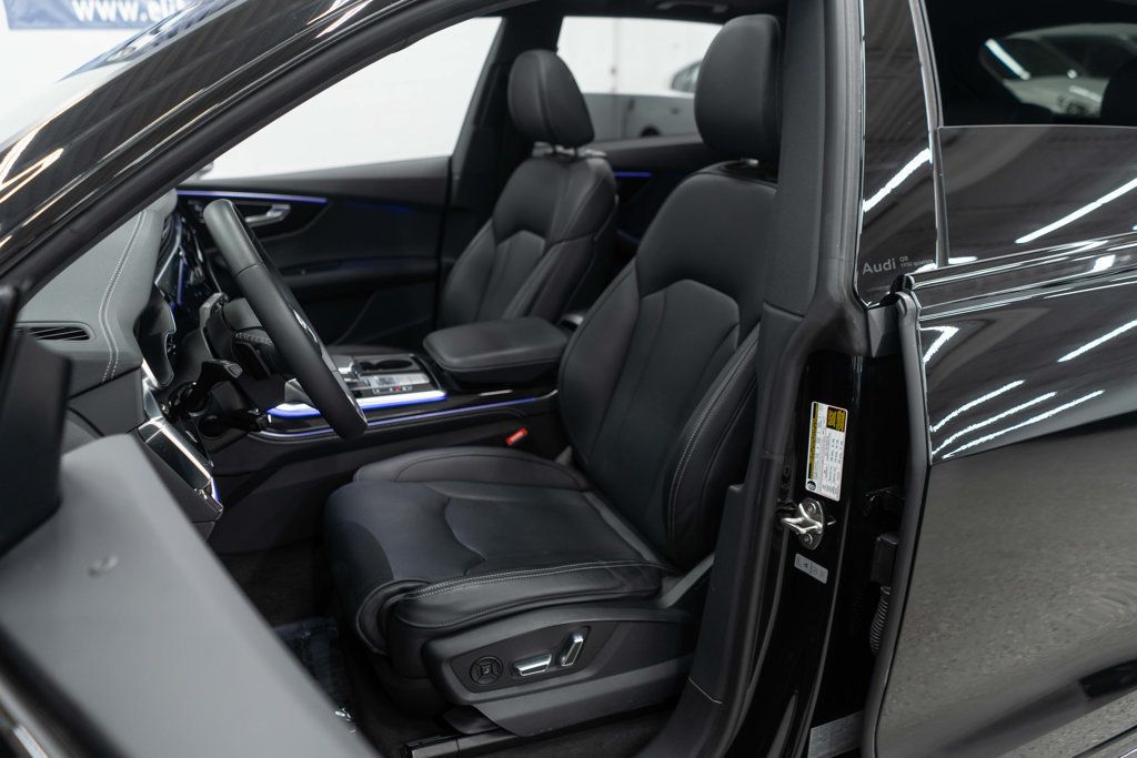 2025 Audi Q8 Prestige 55 photo 9