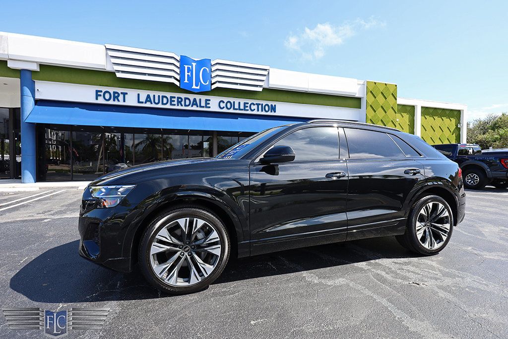 2025 Audi Q8 Prestige 55 TFSI quattro - 22934361 - 0