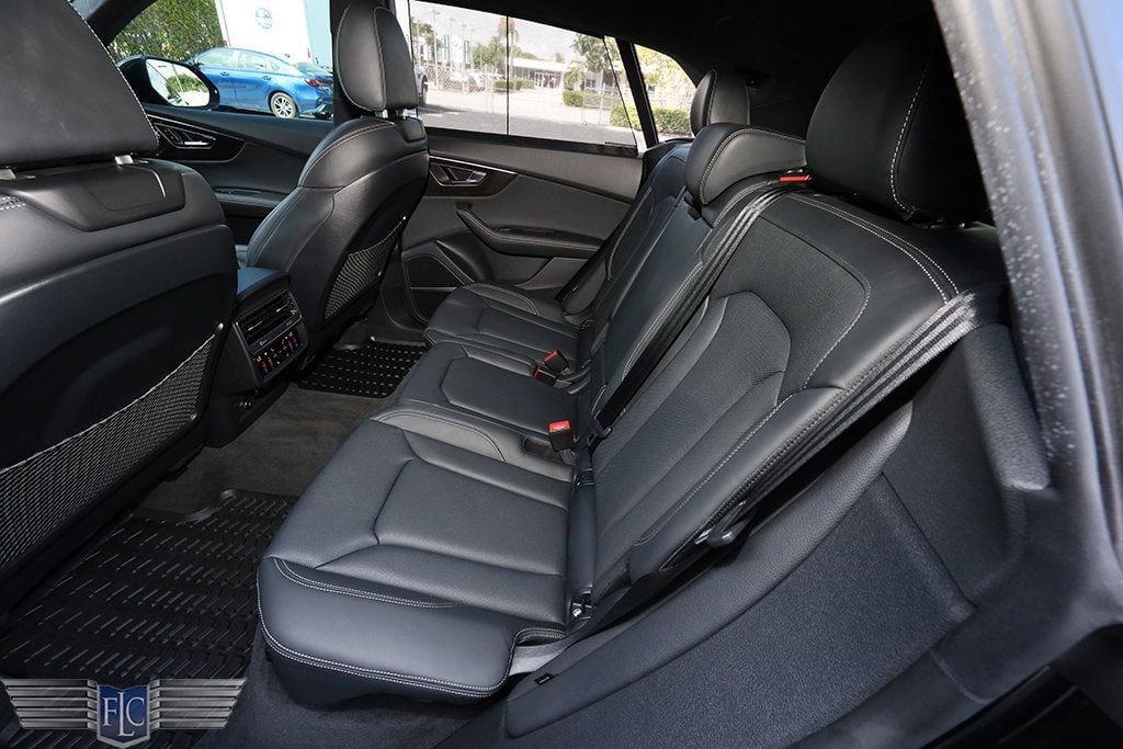 2025 Audi Q8 Prestige 55 TFSI quattro - 22934361 - 14
