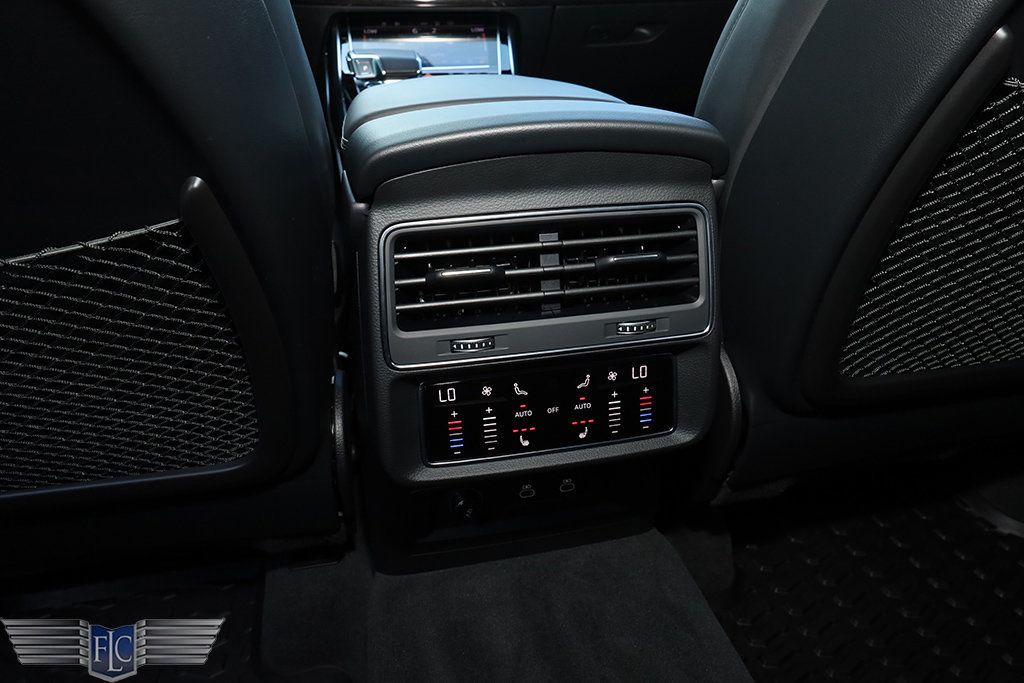 2025 Audi Q8 Prestige 55 TFSI quattro - 22934361 - 16
