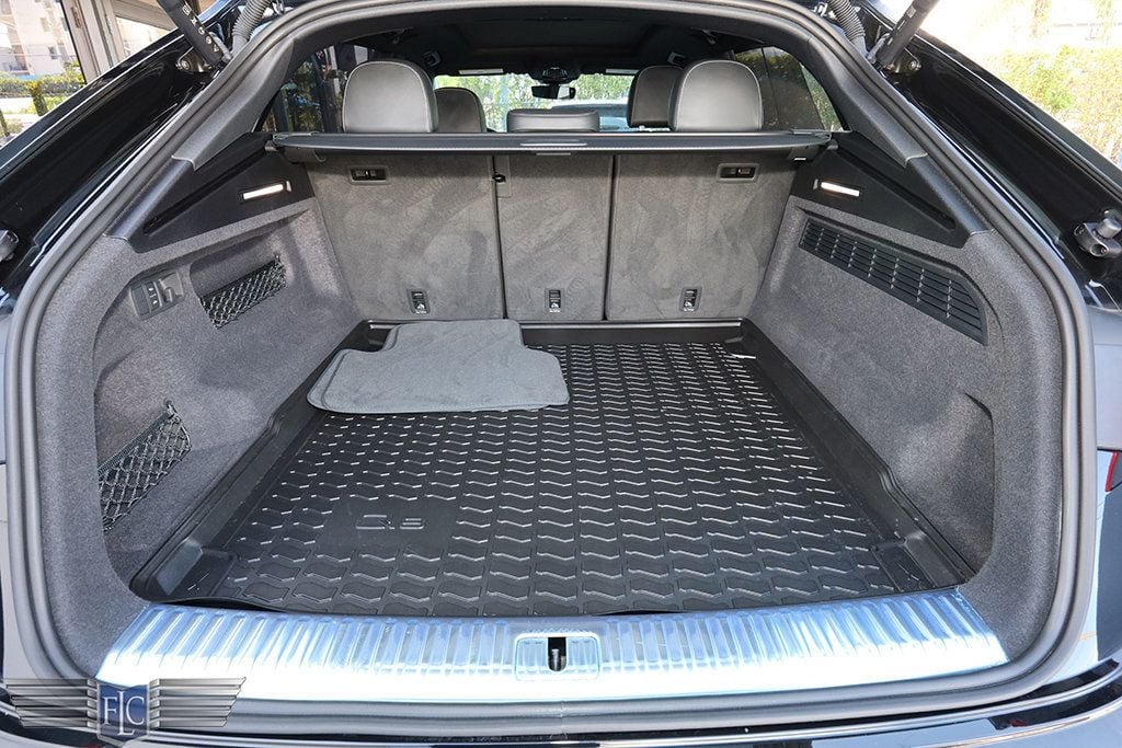 2025 Audi Q8 Prestige 55 TFSI quattro - 22934361 - 17