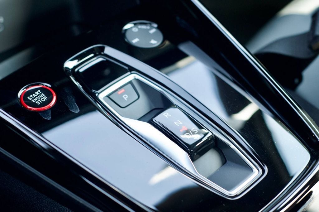 2025 Audi RS 3 RS3-DesignPkg/SonoPremiumAudio/CarbonAtlasInlays/PushButtonStart - 22970288 - 27