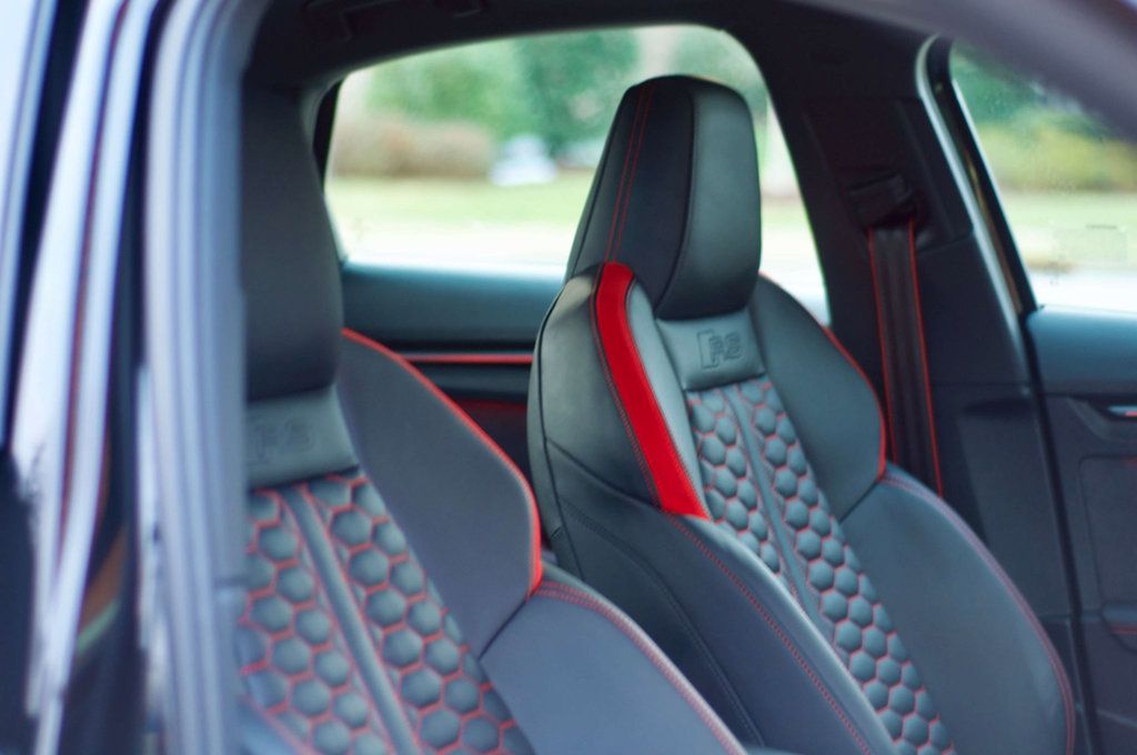 2025 Audi RS 3 RS3-DesignPkg/SonoPremiumAudio/CarbonAtlasInlays/PushButtonStart - 22970288 - 35