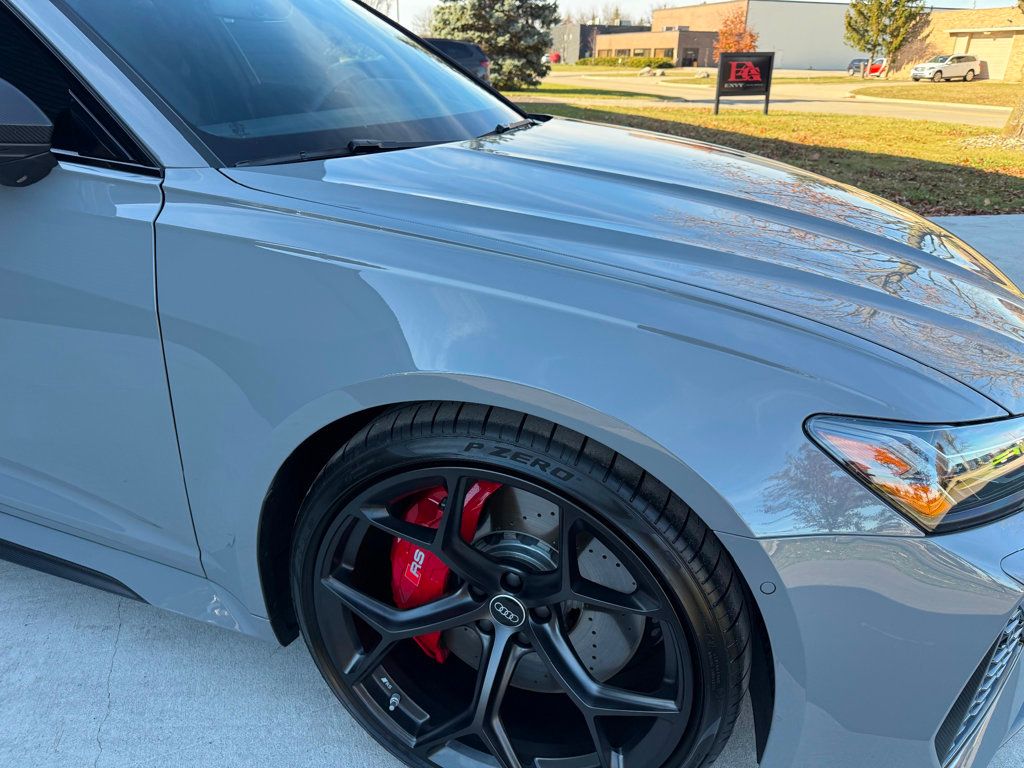 2025 Audi RS 6 Avant Performance Base photo 3