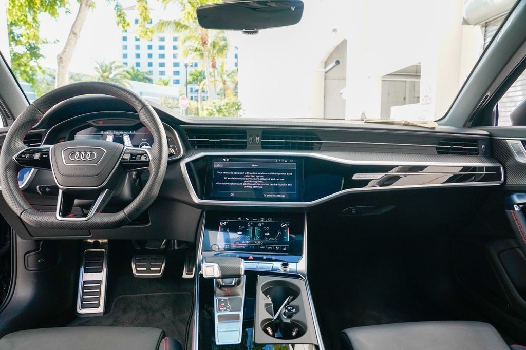 2025 Audi RS 6 Avant Performance Base photo 2