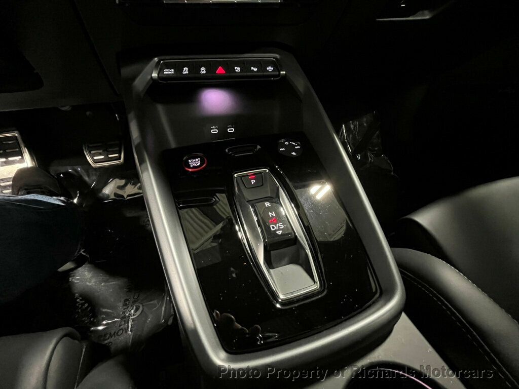 2025 Audi S3 Prestige 2.0 TFSI quattro - 22963436 - 33