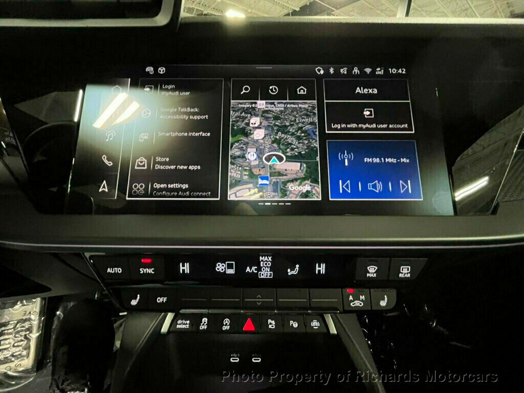 2025 Audi S3 Prestige 2.0 TFSI quattro - 22963436 - 35