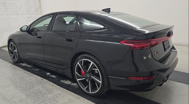 2025 Audi S6 e-tron Premium Plus quattro - 23100230 - 6