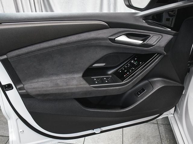 2025 Audi S6 Sportback e-tron Prestige - 22948367 - 8