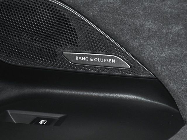 2025 Audi S6 Sportback e-tron Prestige - 23006676 - 38