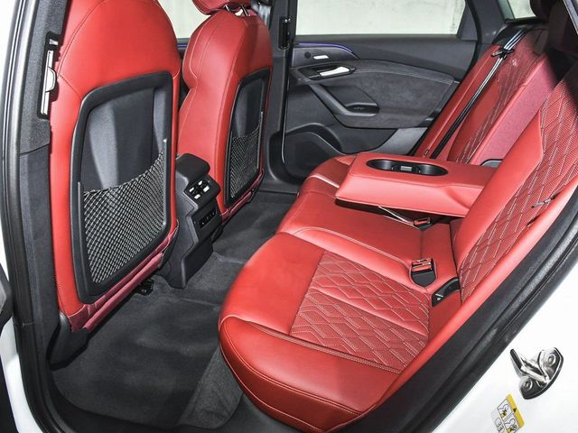 2025 Audi S6 Sportback e-tron Prestige - 23006676 - 62