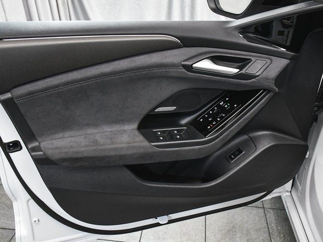 2025 Audi S6 Sportback e-tron Prestige - 23006676 - 8