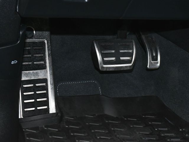 2025 Audi SQ5 Sportback Premium Plus - 22947631 - 25